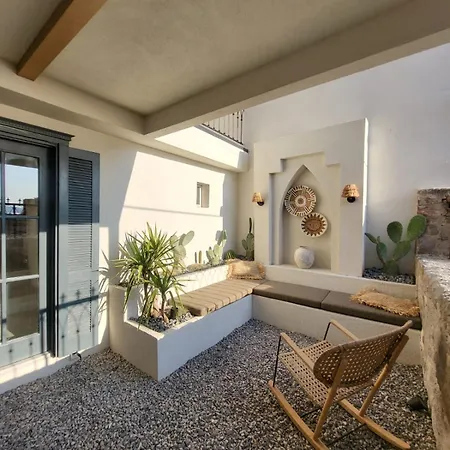 Sea&lesbos View Duplex, Courtyard&rooftop, Mercan Koesk