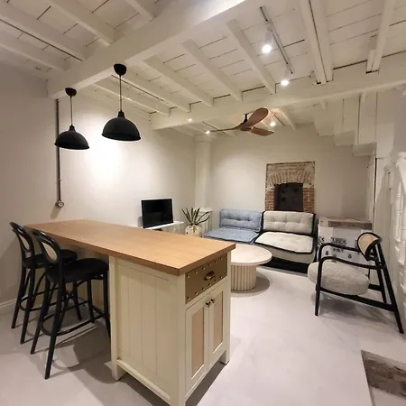 Sea&lesbos View Duplex, Courtyard&rooftop, Mercan Koesk