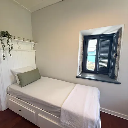Sea&lesbos View Duplex, Courtyard&rooftop, Mercan Koesk Apartamento *